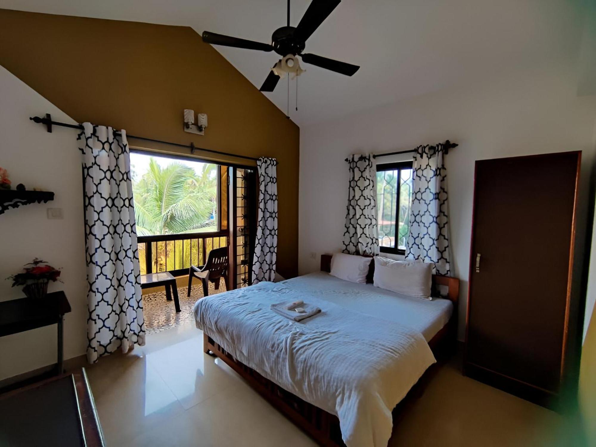 Ronne'S 2Bhk Lagoon Apartment -Calangute Zewnętrze zdjęcie